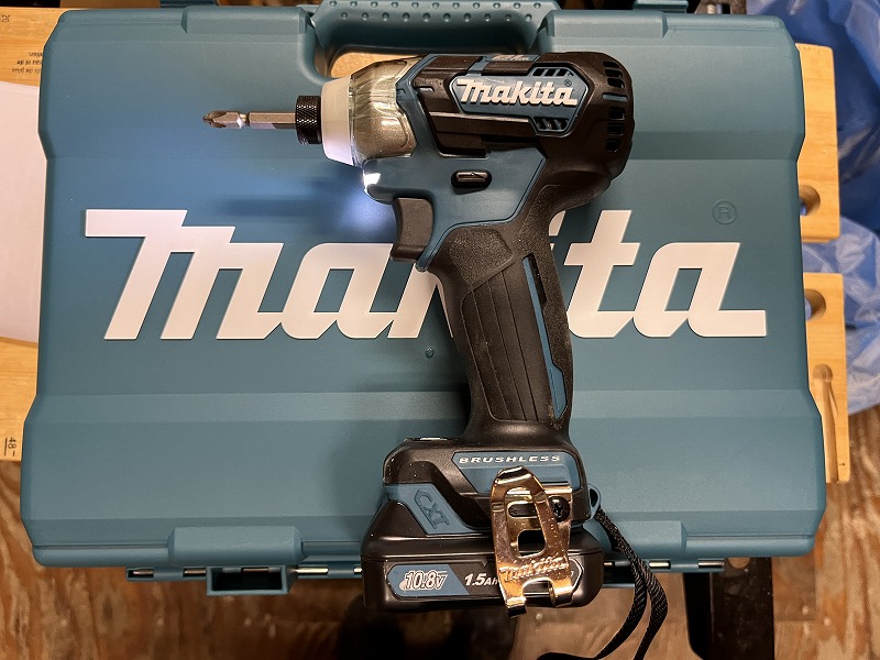 makita10.8vimpact23