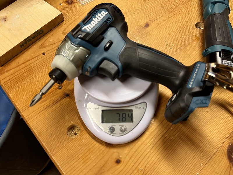 makita10.8vimpact32