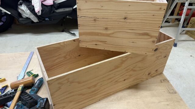 友人の階段下収納10