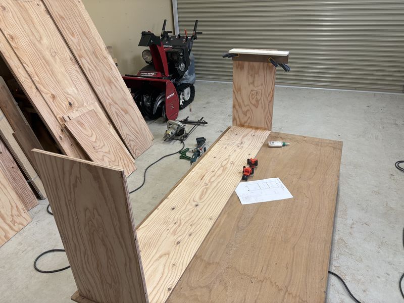 友人の階段下収納5