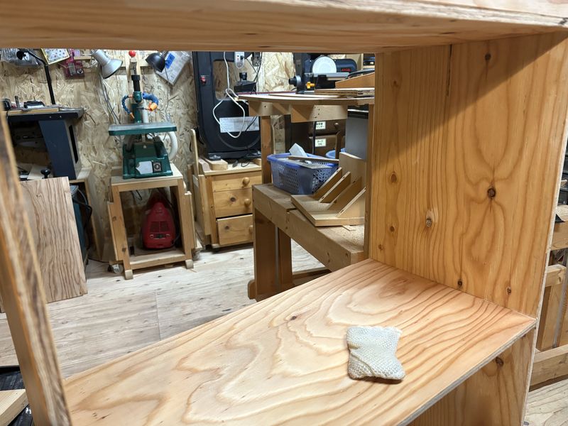 友人の階段下収納9