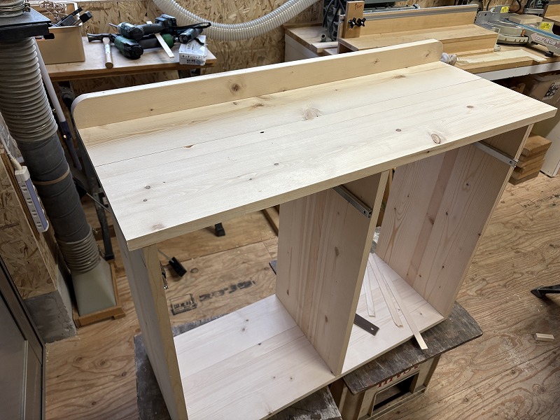 友人の水槽台10