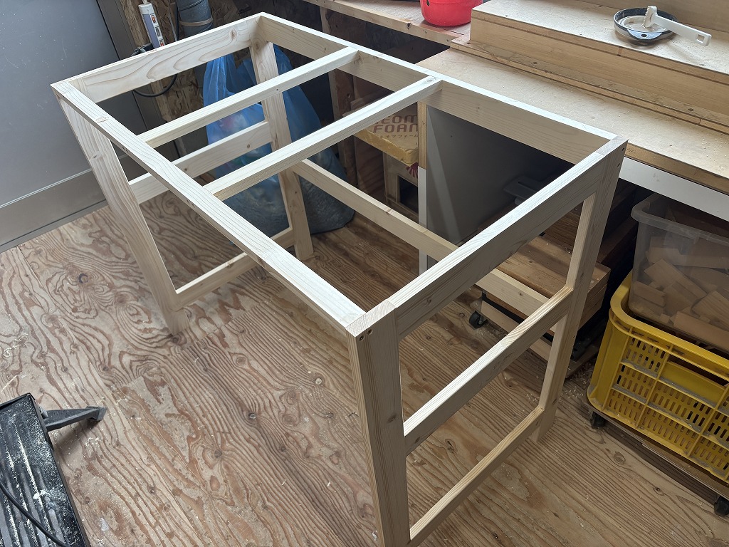 洗面台横のカウンター作り11